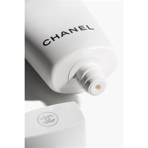 chanel le blanc cleanser ingredients|Chanel le blanc cleanser.